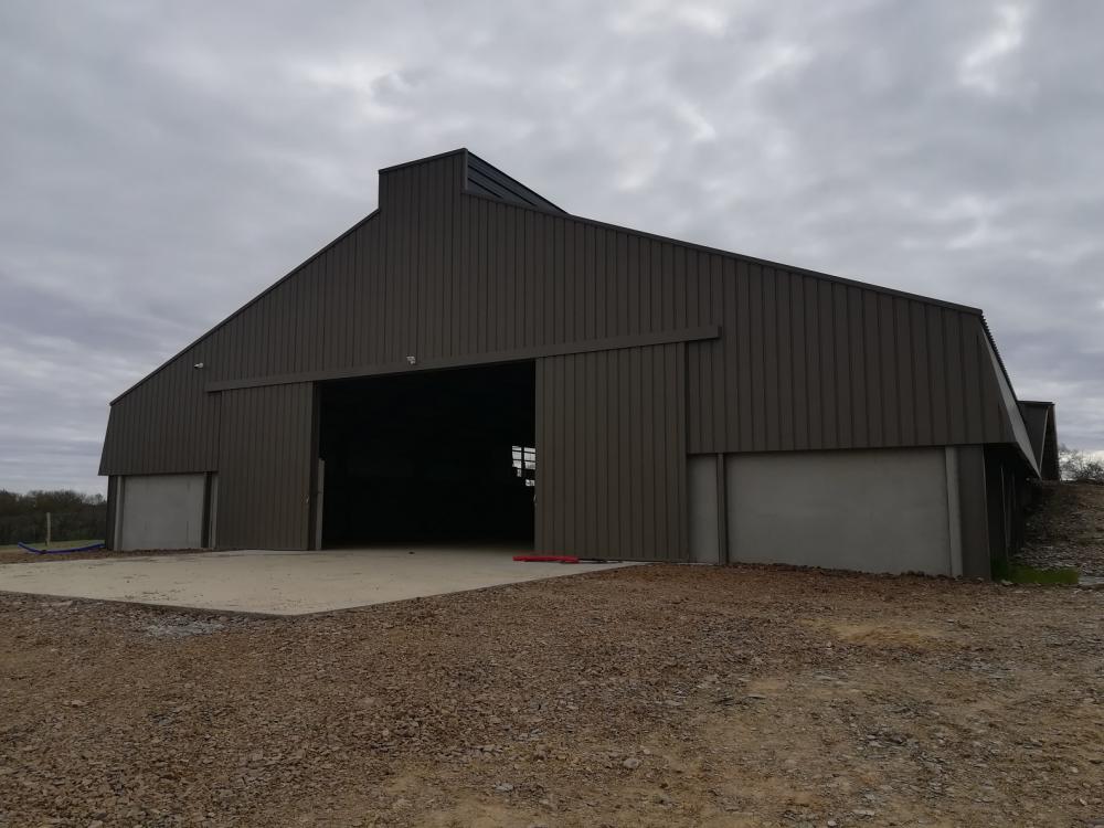 charpente-onillon_bat-poules-pondeuses-et-fumiere-2021-clere-sur-layon-49-1 charpente-onillon_bat-poules-pondeuses-et-fumiere-2021-clere-sur-layon-49-1