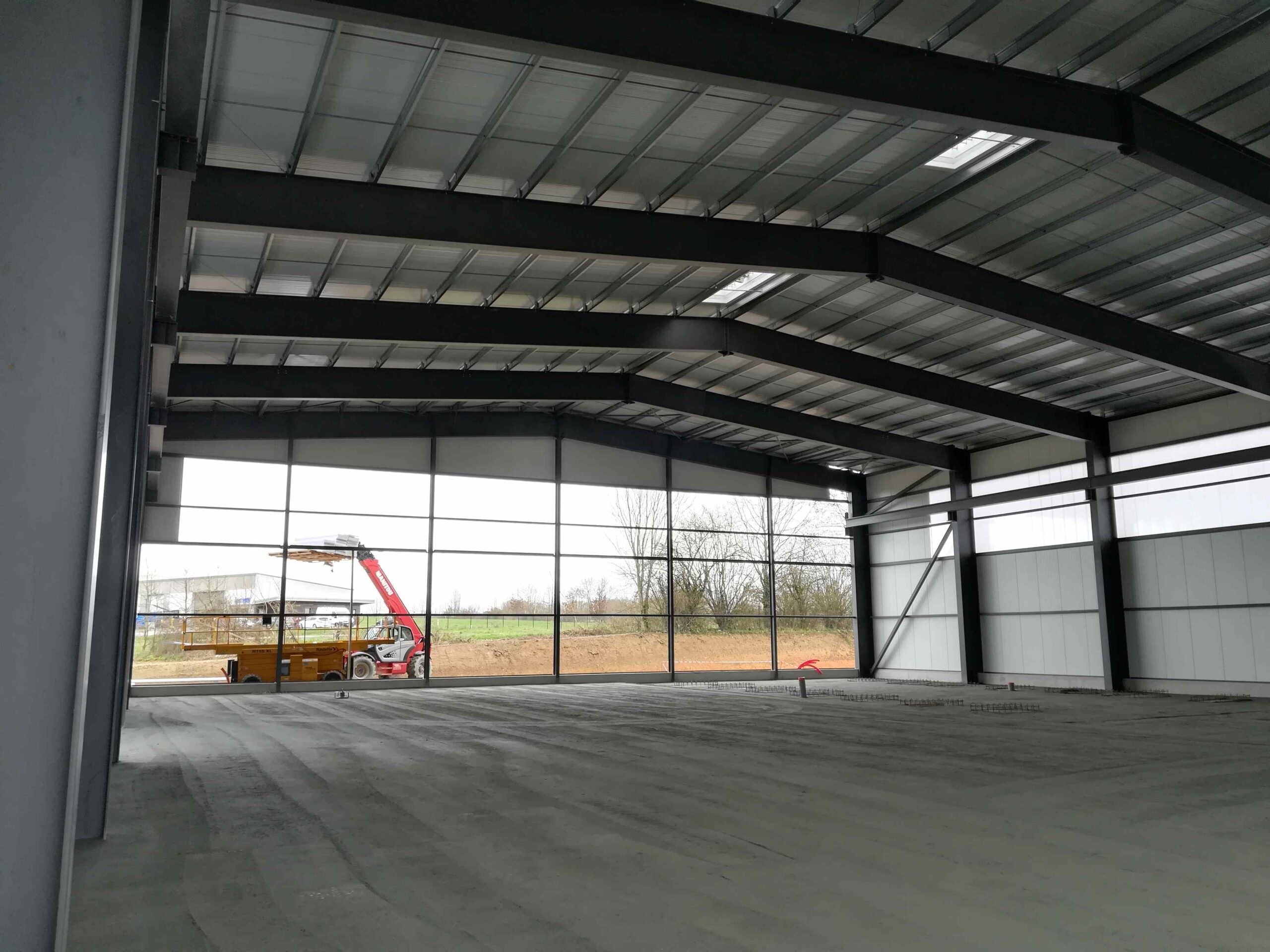 charpente-onillon_ext-bat-indus-1355-m2-la-foret-sur-sevre-79-2024-4 charpente-onillon_ext-bat-indus-1355-m2-la-foret-sur-sevre-79-2024-4