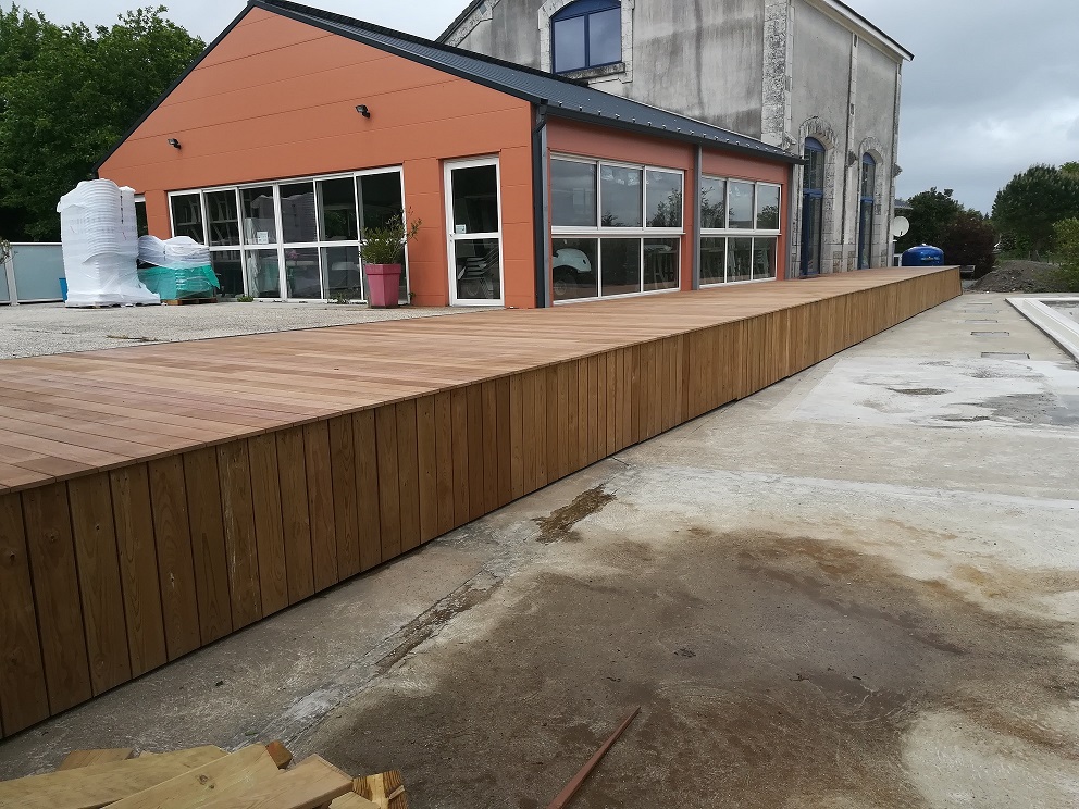 Terrasse camping Chambretaud (85)